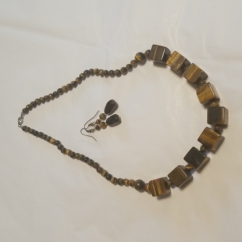 TIGERS EYE, 21" Necklace and 2.5" Drop earrings, free gift Bracelet EUC  J#47